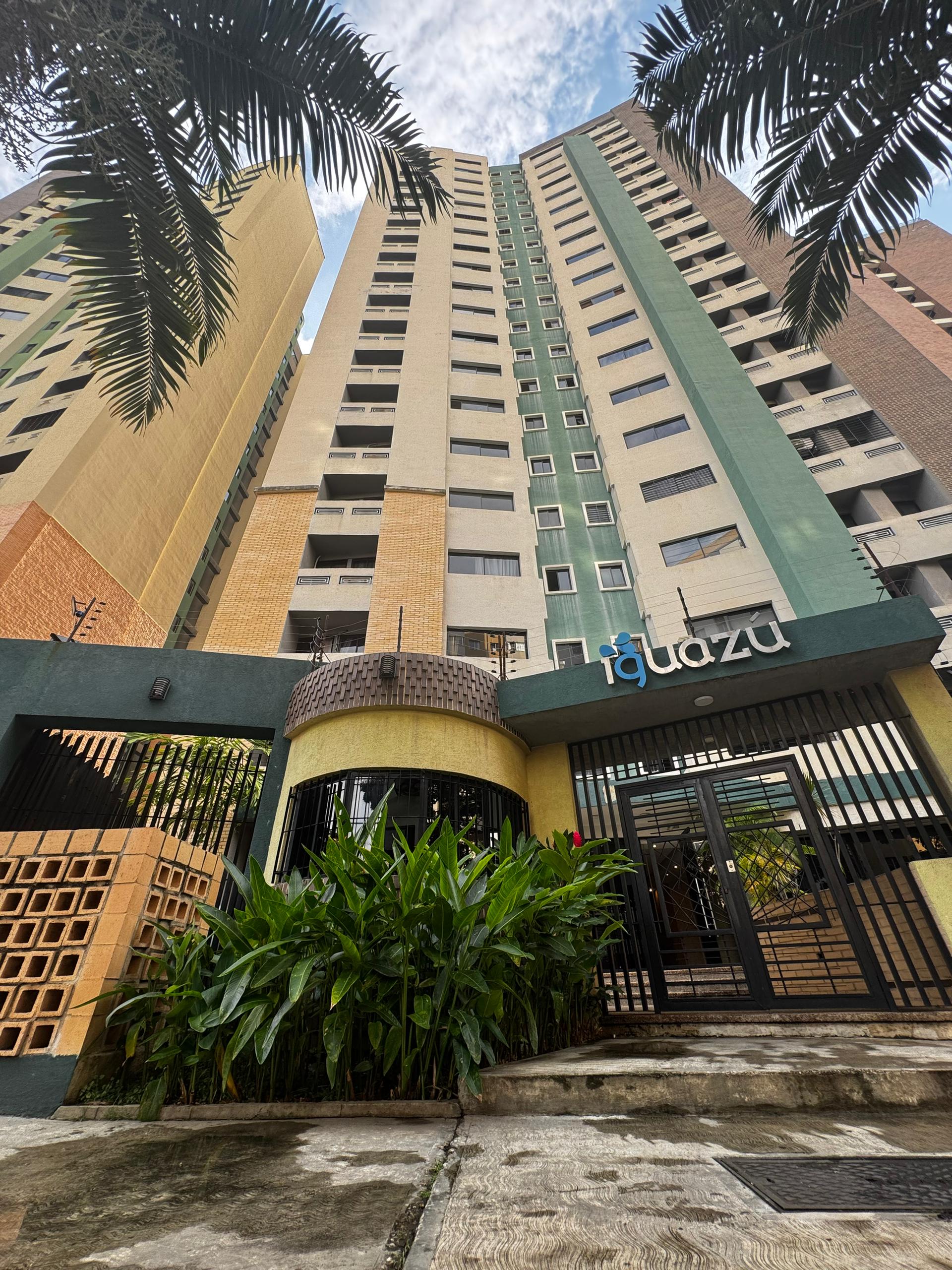 Apartamento en venta en Valles de Camoruco - foto 2