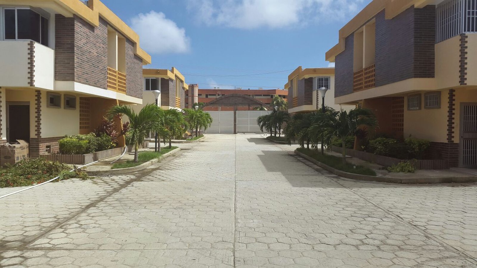 Casa en venta en Tucacas - foto 1