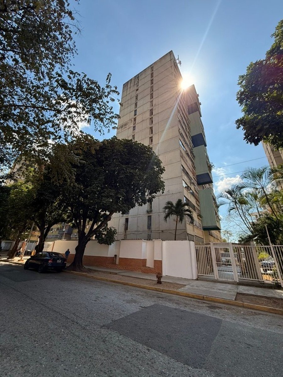 Apartamento en venta en Mañongo - foto 1