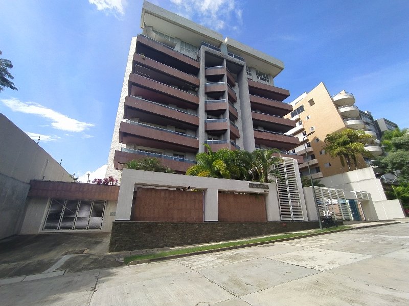 Apartamento en venta en Terrazas de Guataparo - foto 3